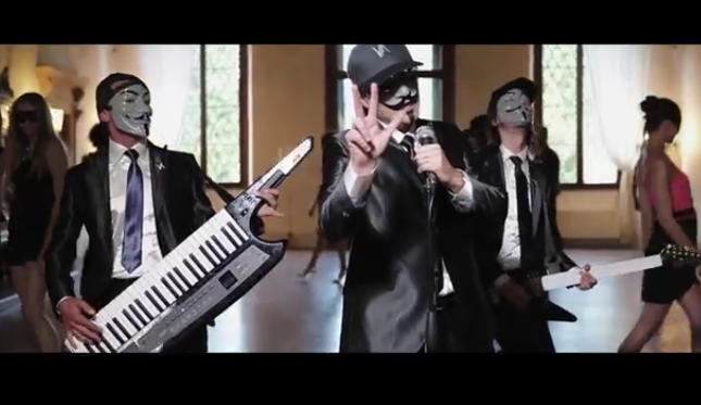 Veramente Anonimi, Bella Di Mamma: testo e video ufficiale