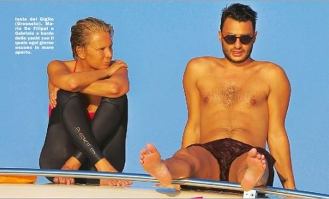 Maria De Filippi in vacanza al mare, estate 2015