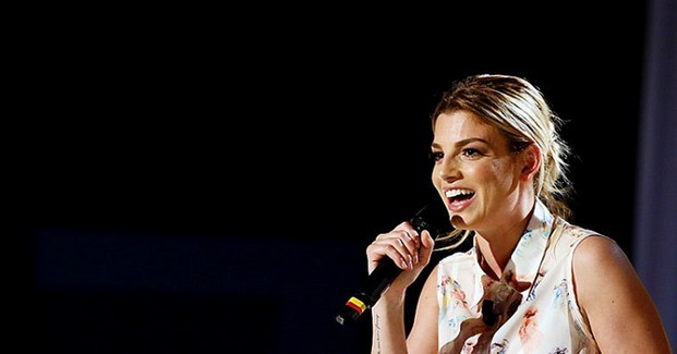 Emma Marrone: “Talent show sostituiranno case discografiche. Duetto con Pino Daniele chiave della mia carriera”