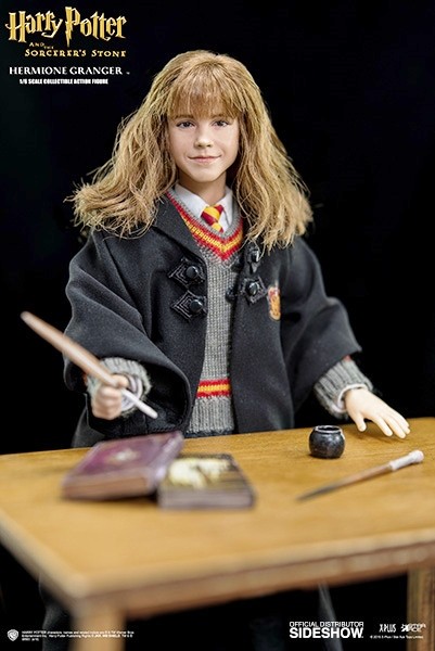 Harry Potter e la pietra filosofale: foto della nuova action figure di Hermione
