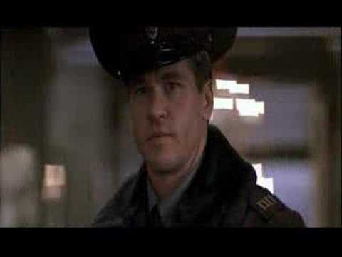 Val Kilmer è Simon Templar : Il santo (1997)