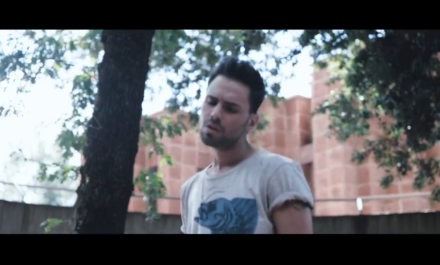 Davide Mogavero, Un maledetto attimo: testo e video ufficiale