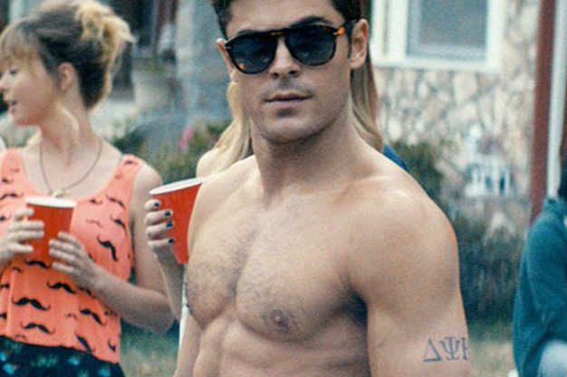 Baywatch, il film – Zac Efron al fianco di Dwayne Johnson?