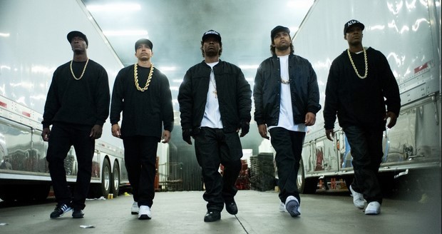 Box Office Usa, inarrestabile 	Straight Outta Compton – male Sinister 2 e Hitman