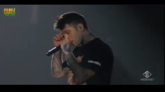 Fedez Chronicles, l’istant movie tra l’amore per la famiglia, il pubblico e le ansie pop-hooliste