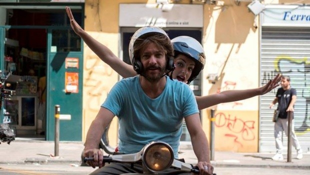 A Napoli non piove mai: il trailer del film di Sergio Assisi