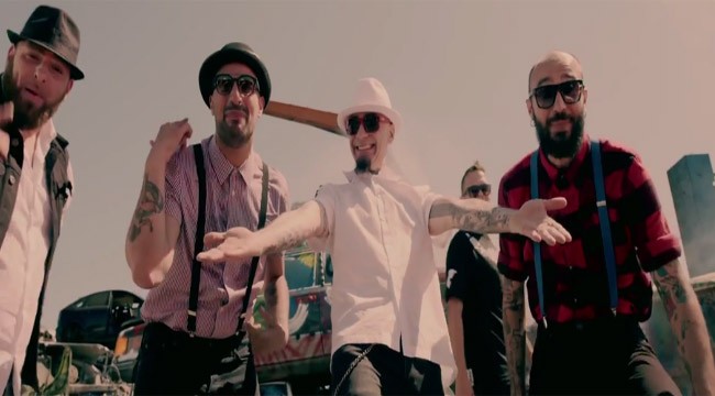 BoomDaBash feat J.Ax, Il Solito Italiano: testo e video