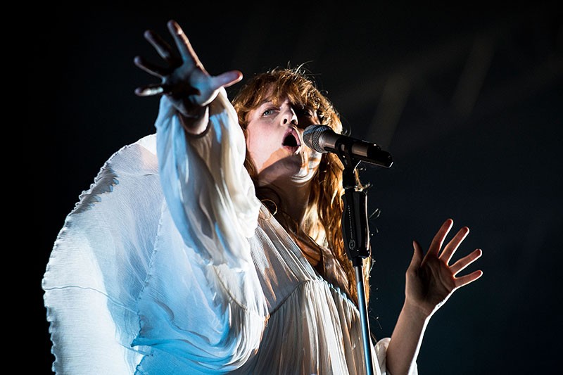 Florence + The Machine, cover di Where Are U Now di Justin Bieber (Testo e audio)