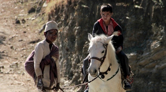 Kalo poth (The Black Hen): il primo lungometraggio nepalese alla Mostra di Venezia
