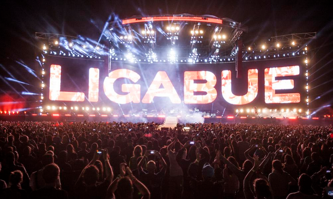 Ligabue, Campovolo 2015: “Ho sempre potuto sapere una cosa: che potevo contare su di voi”