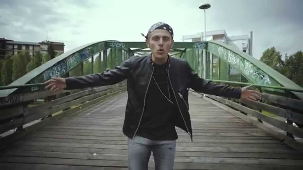 Formula 1 2015 official trailers of Singapore
