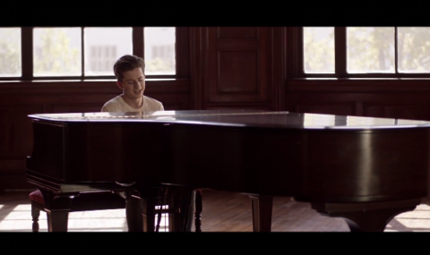 Charlie Puth, One Call Away: testo, traduzione e video ufficiale