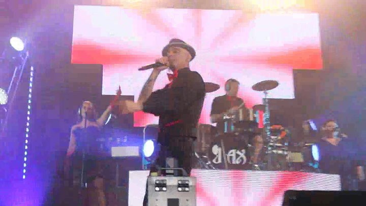 J.Ax concerto Carroponte, Domani Smetto