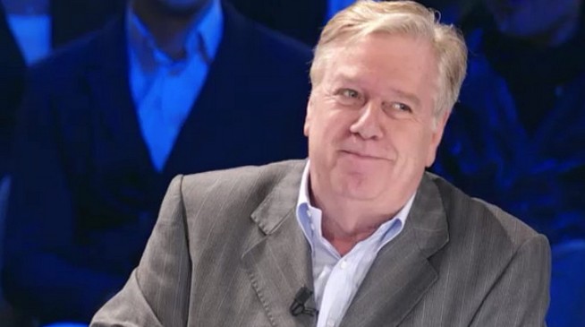 Claudio Lippi a Blogo: “Costanzo mi voleva a Domenica In ma qualcuno ha detto no”. Sarà dalla d’Urso (VIDEO)