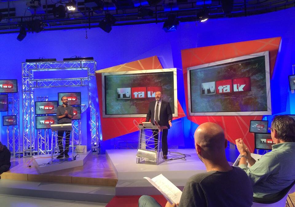 Tv Talk: Bernardini chiama rinforzi, la ‘Tv’ cede il passo al ‘Talk’ politico