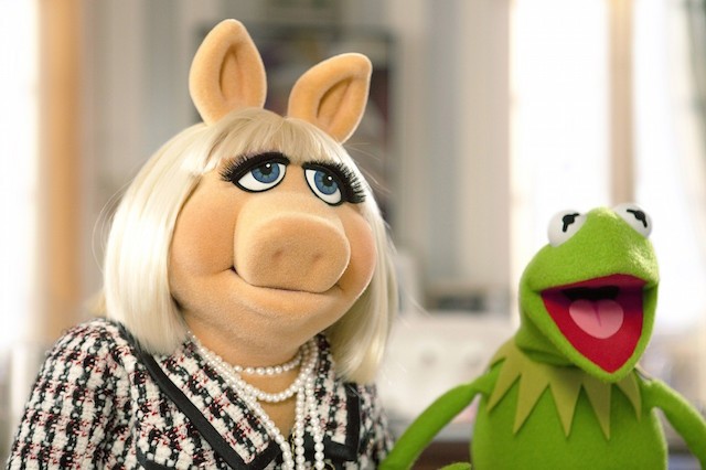 Serie tv, promossi e bocciati: altri tre episodi per The Muppets, riduzione di episodi per Lookinglass, rinnovati Longmire e The Walking Dead