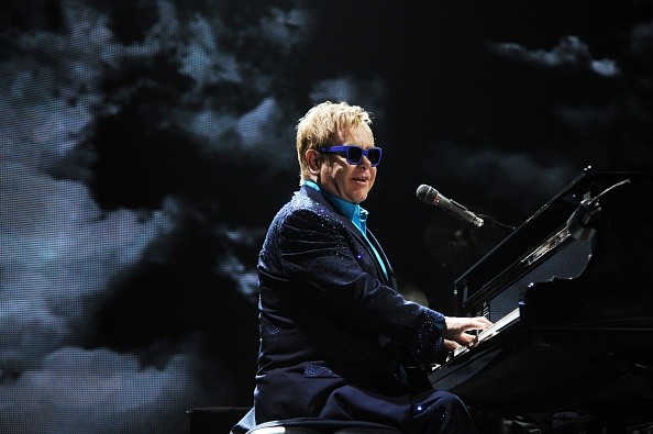 Elton John, Wonderful Crazy Night è il nuovo album [tracklist]