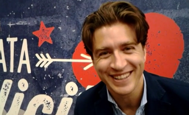 Alessandro Roja a Blogo: “È arrivata la felicità… e anche la mia prima commedia in tv” (VIDEO)