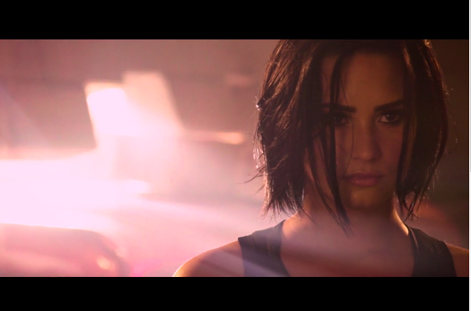Demi Lovato, Confident: testo, traduzione e video ufficiale