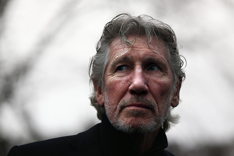 Roger Waters contro Bon Jovi in concerto in Israele: la lettera