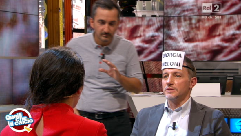 Quelli che il calcio, operazione simpatia per Massimo Giannini con La Gialappa’s. Si presta a “The Artist meets Cangurotto”