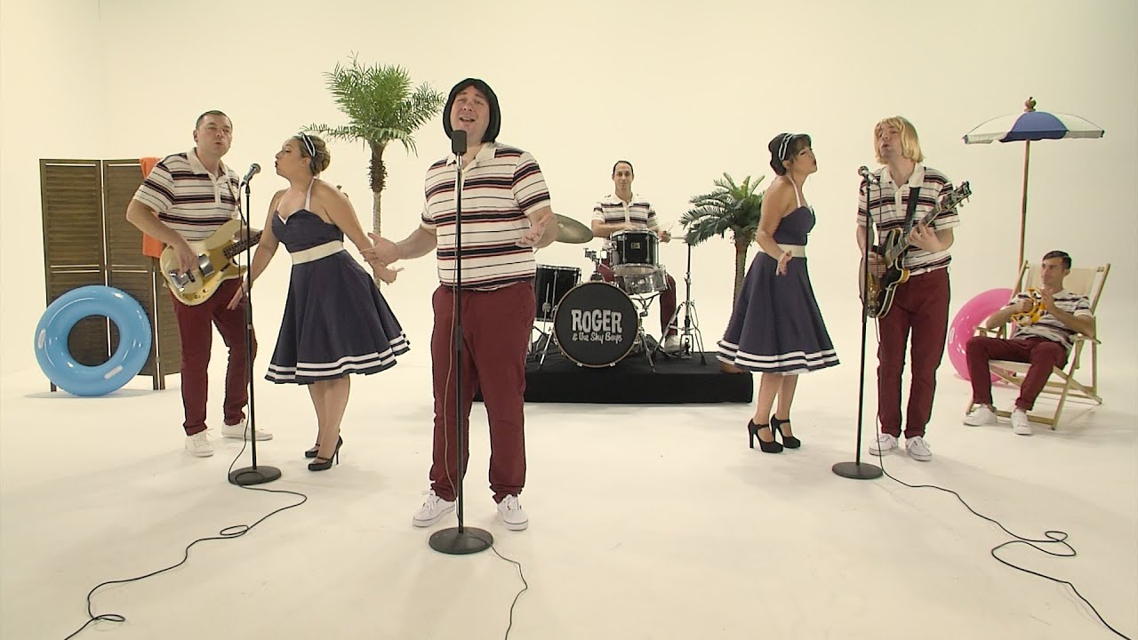 Ruggero de I Timidi – Toy Boy (Video)
