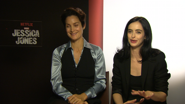 Jessica Jones, Carrie Anne-Moss e Kristen Ritter a Blogo: “E’ una serie tv diversa dalle altre Marvel, speriamo che piaccia anche a chi non le segue” (video)