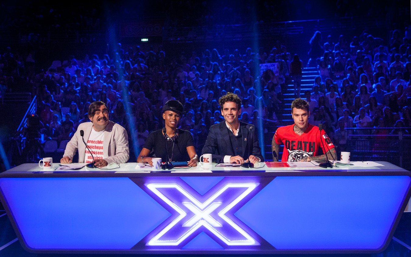X Factor 2015, prima puntata Bootcamp: assegnate le categorie, Sara rinuncia al posto, tutte le esibizioni