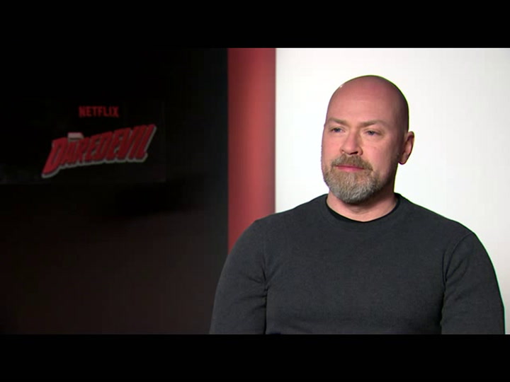 Daredevil, Steven Deknight a Blogo