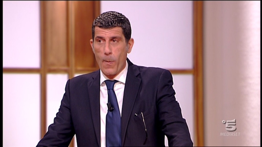 Forum: ex protagonista del trono over di Uomini e Donne