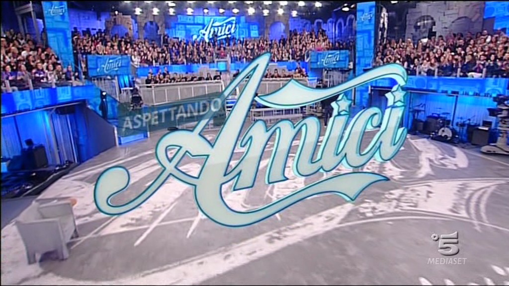 Amici 15 – speciale 28 novembre 2015 – Belen in studio, sfida a squadre