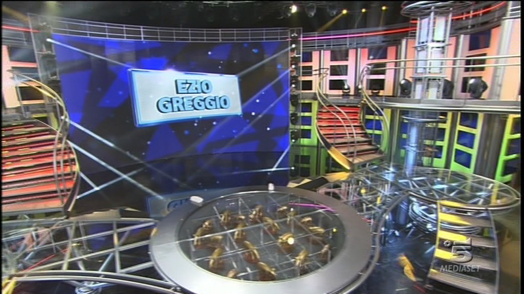 Striscia la notizia 2015 – Enzo Iacchetti nella prima puntata con Ezio Greggio
