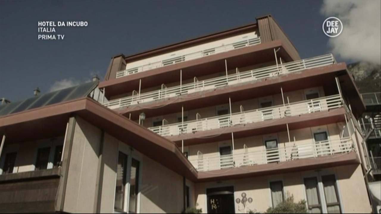 Hotel da Incubo Italia | Puntata 22 novembre 2015 | Colonna in Val d’Aosta