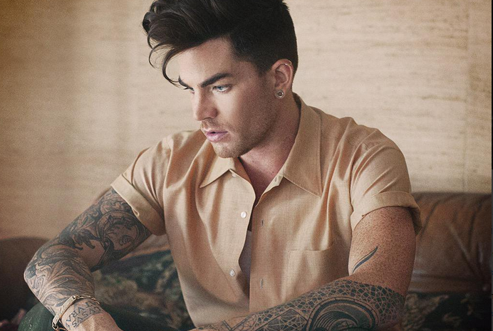 Capodanno 2016, Adam Lambert in concerto a Singapore: raccolta firme per non farlo esibire