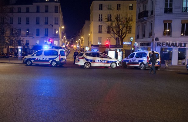 Attentati Parigi: la sparatoria al Bataclan durante il concerto degli Eagles of Death Metal