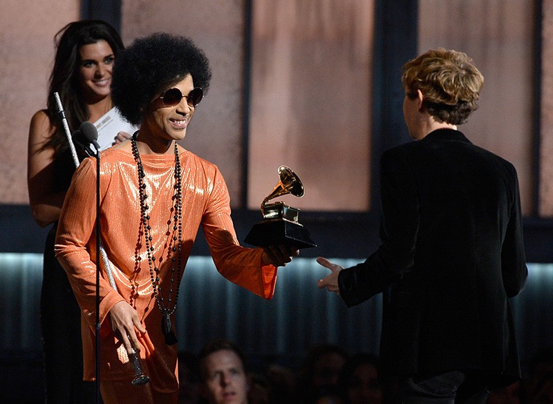 Prince, annullato il concerto a Milano il 15 dicembre 2015 (e il tour europeo)