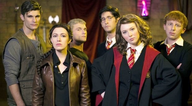 Hunger Games vs Harry Potter: parodia rap con Katniss e Hermione