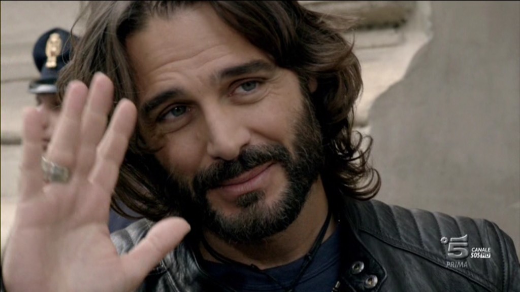 I misteri di Laura, seconda puntata 3 novembre 2015: riassunto e foto