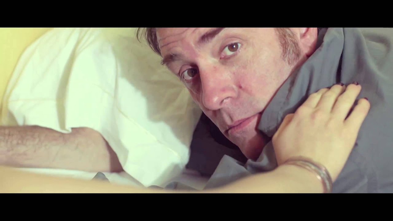La felicità è un sistema complesso – Ciak Sbagliato – A letto