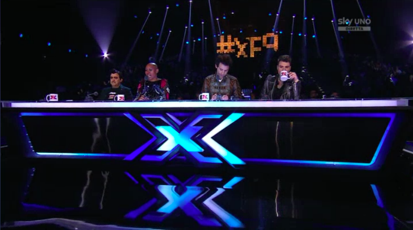 X Factor 9, diretta 26 novembre 2015: Luca eliminato, Mika senza cantanti