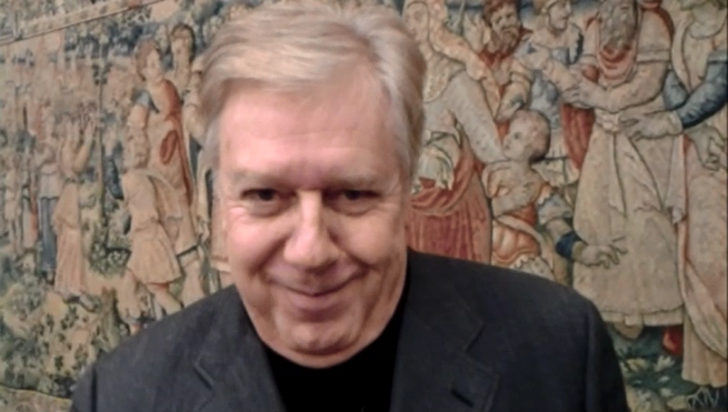Claudio Lippi a Blogo: “Sto ancora cercando di avere un programma mio, il pubblico me lo chiede!”. Il direttore Leone risponde (VIDEO)