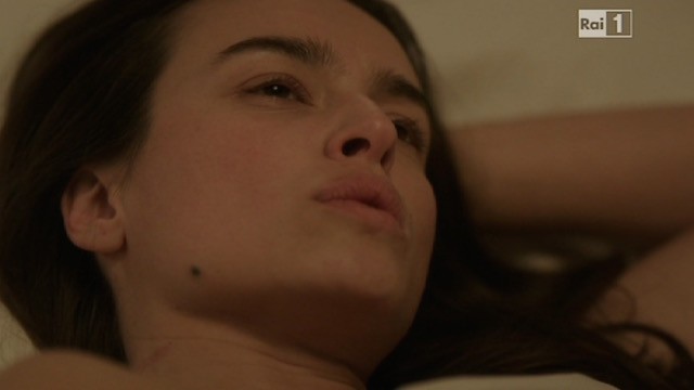 Limbo, il film-tv porta la donna in guerra, sia con il nemico che con la società