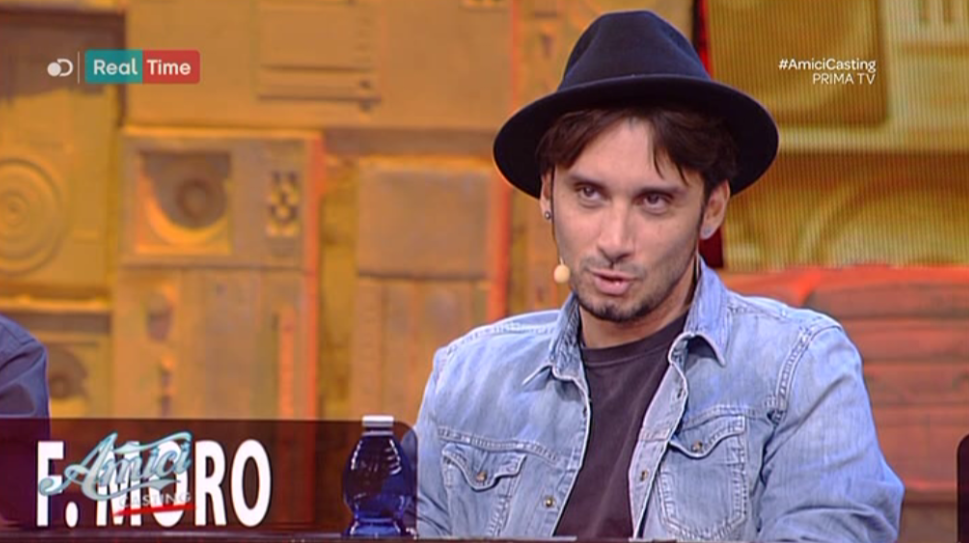 Sanremo 2016, Fabrizio Moro smentisce la sua partecipazione: “Non mi sono proprio presentato”