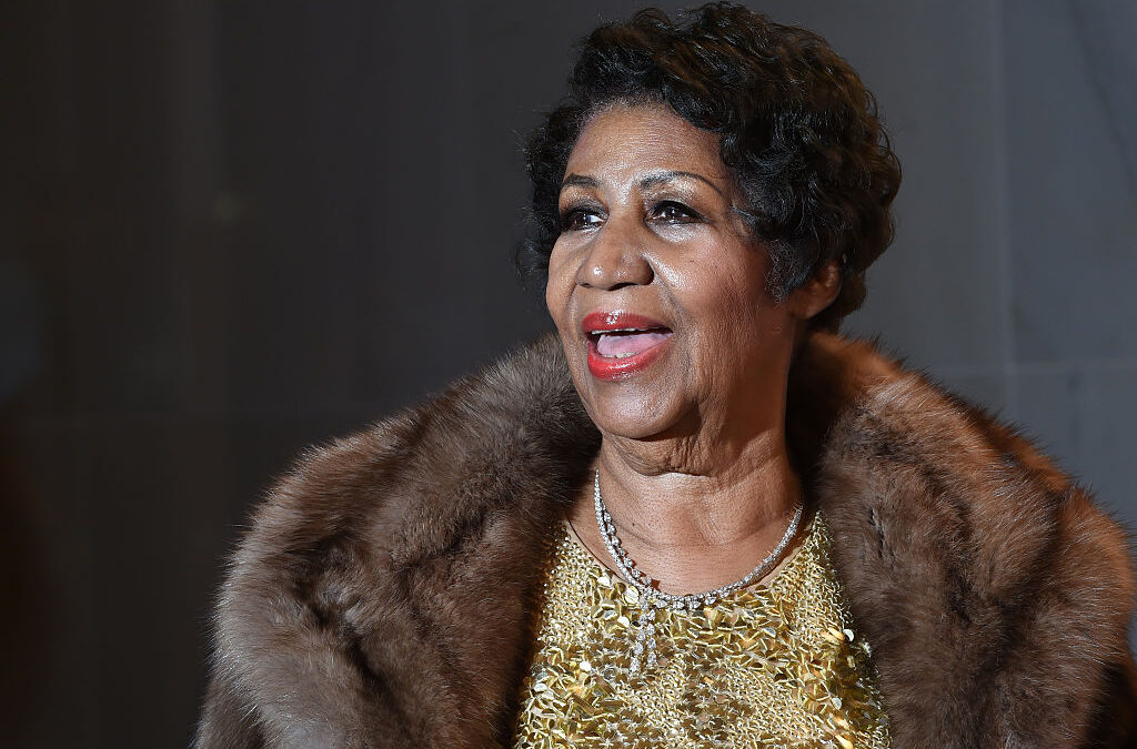 Aretha Franklin canta Natural Woman al Kennedy Center e fa piangere Obama (Video)