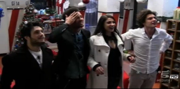 Grande Fratello 14, semifinale 3 dicembre 2015: Federica, Simone, Manfredi, Alessandro e Kevin finalisti