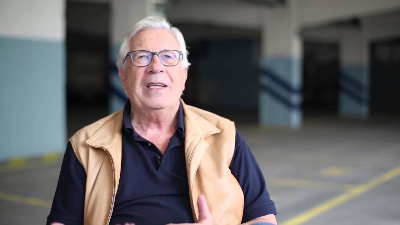 NATALE COL BOSS – FEATURETTE  PEPPINO DI CAPRI