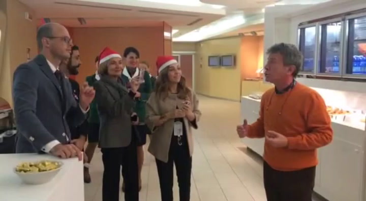 Pupo incanta l’aeroporto di Fiumicino