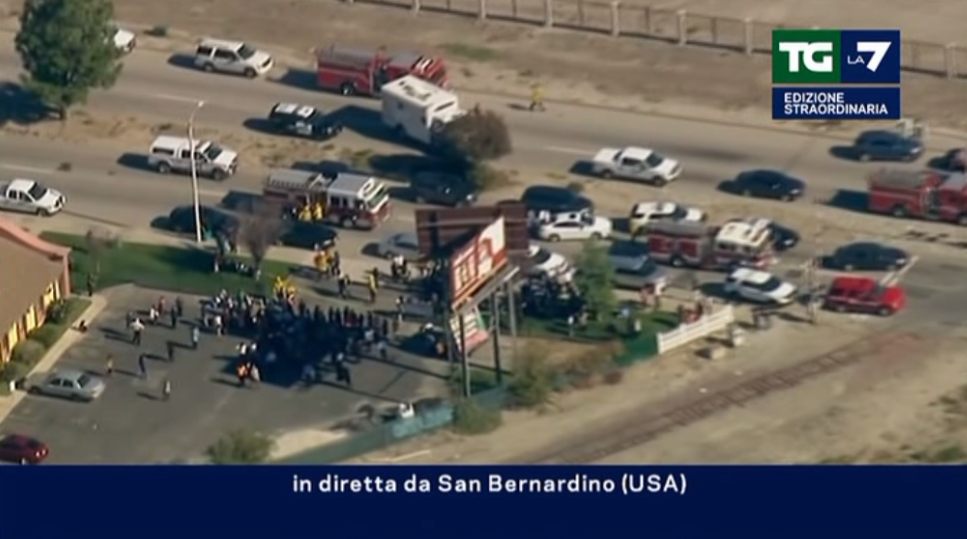 Sparatoria in California: edizione straordinaria TgLa7 con Mentana, Sciarelli si collega con la Botteri