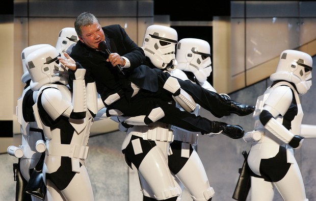 Star Wars 7: William Shatner offende BB-8 e John Boyega risponde