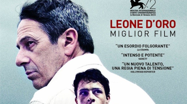 Ti guardo (Desde Allà): il trailer italiano del Leone d’Oro di Venezia 2015